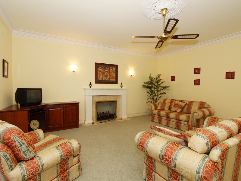 19 Kirribilli Court, Kallaroo WA 6025