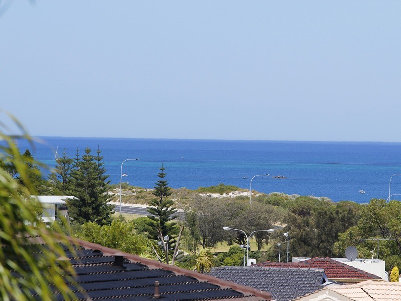 19 Kirribilli Court, Kallaroo WA 6025