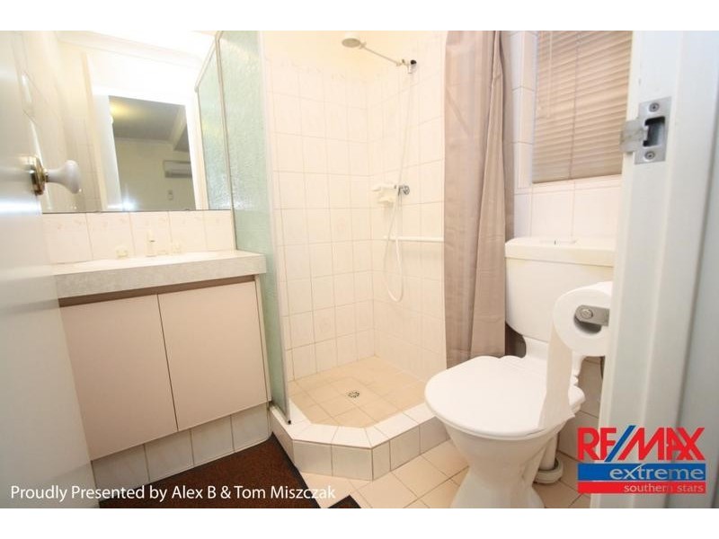 154 Centre Street, Queens Park WA 6107