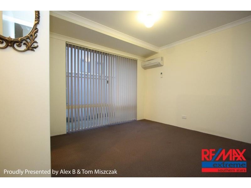 154 Centre Street, Queens Park WA 6107