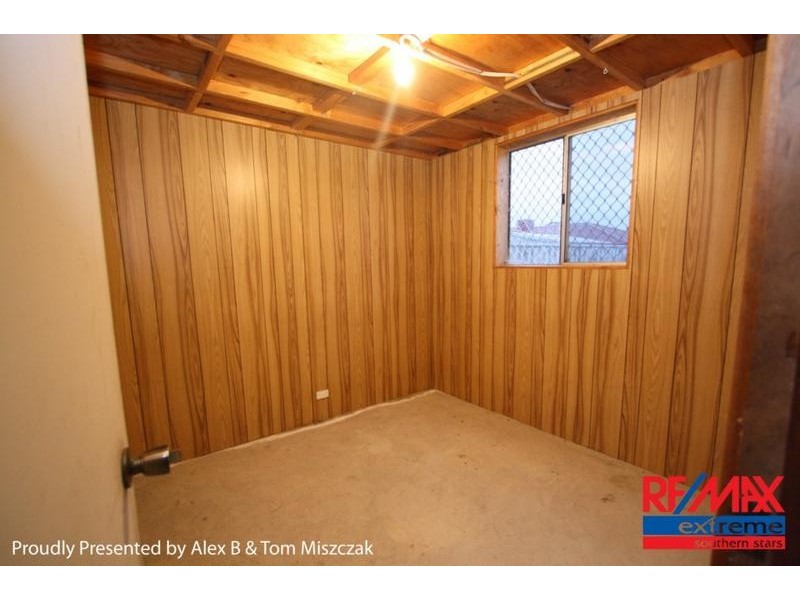 154 Centre Street, Queens Park WA 6107