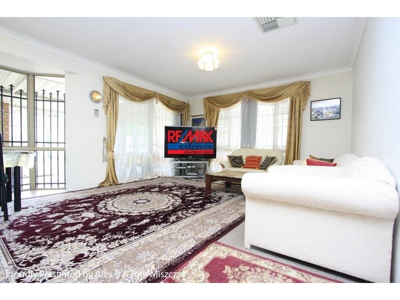 5 Wingrove Road, Langford WA 6147