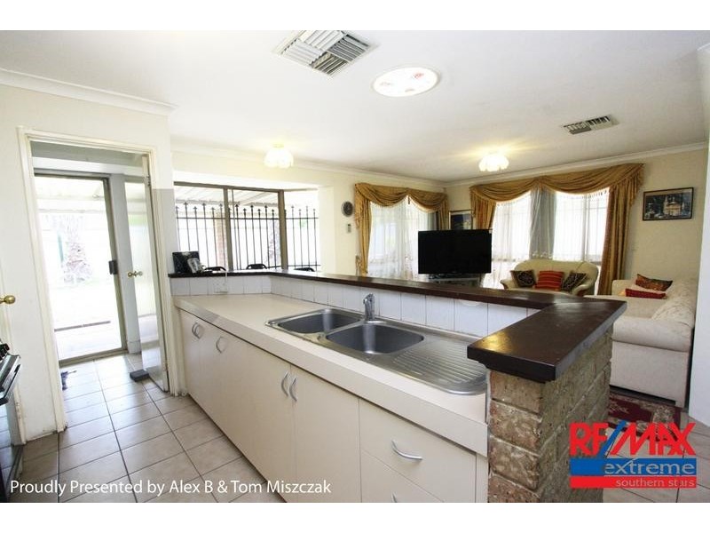 5 Wingrove Road, Langford WA 6147