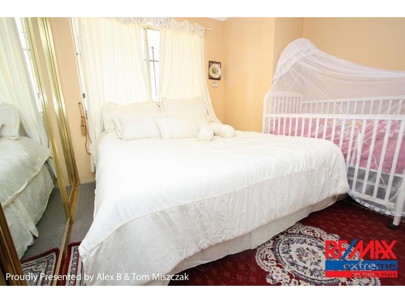 5 Wingrove Road, Langford WA 6147