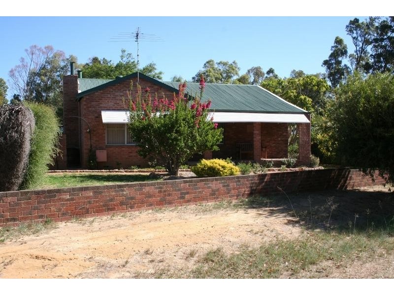 39 South Crescent, Byford WA 6122
