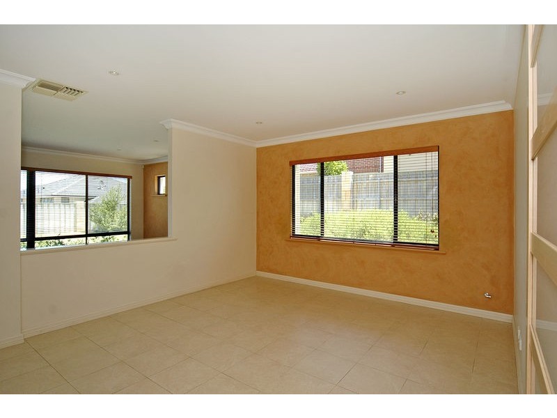 1 Birkenhead Ridge, Mindarie WA 6030