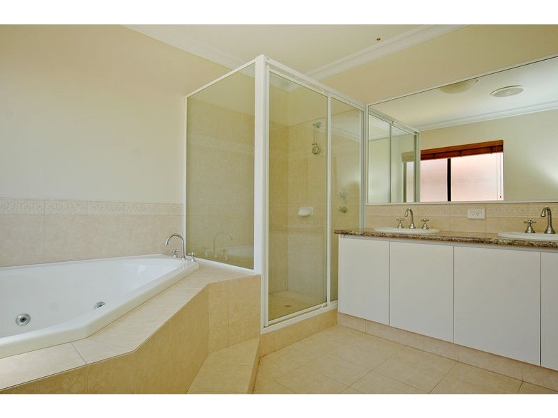 1 Birkenhead Ridge, Mindarie WA 6030