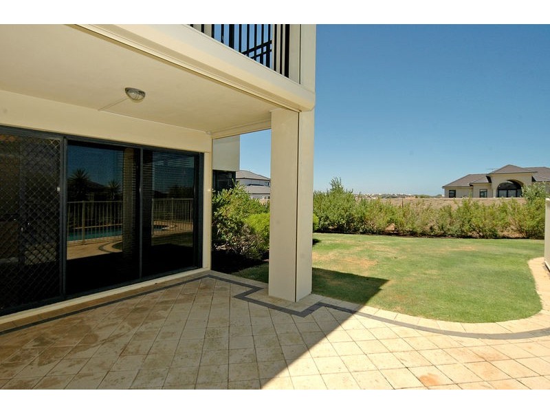 1 Birkenhead Ridge, Mindarie WA 6030