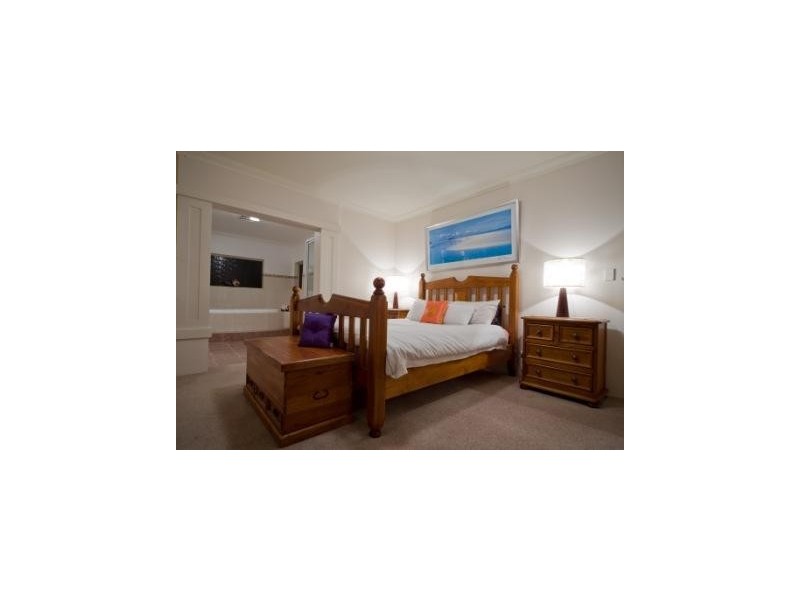 8 Manta Pass, Mindarie WA 6030