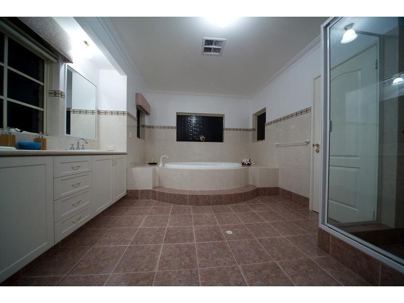 8 Manta Pass, Mindarie WA 6030
