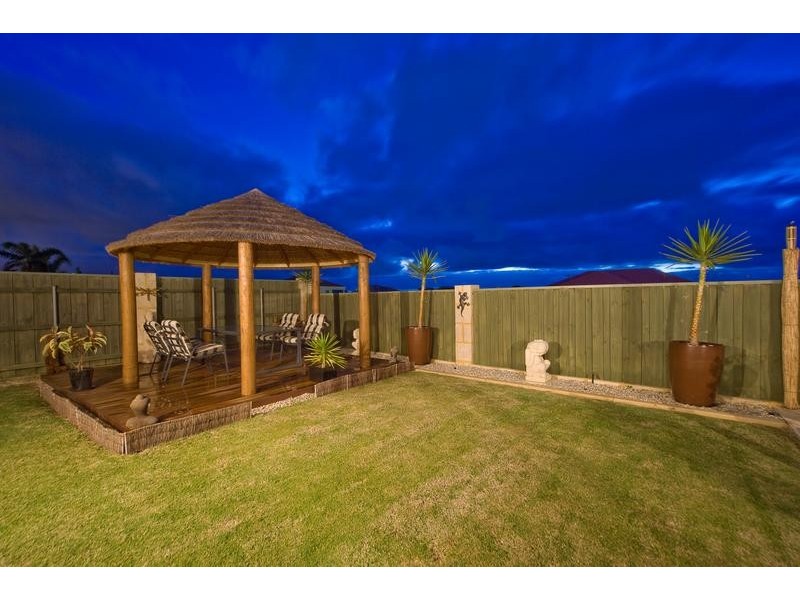 8 Manta Pass, Mindarie WA 6030