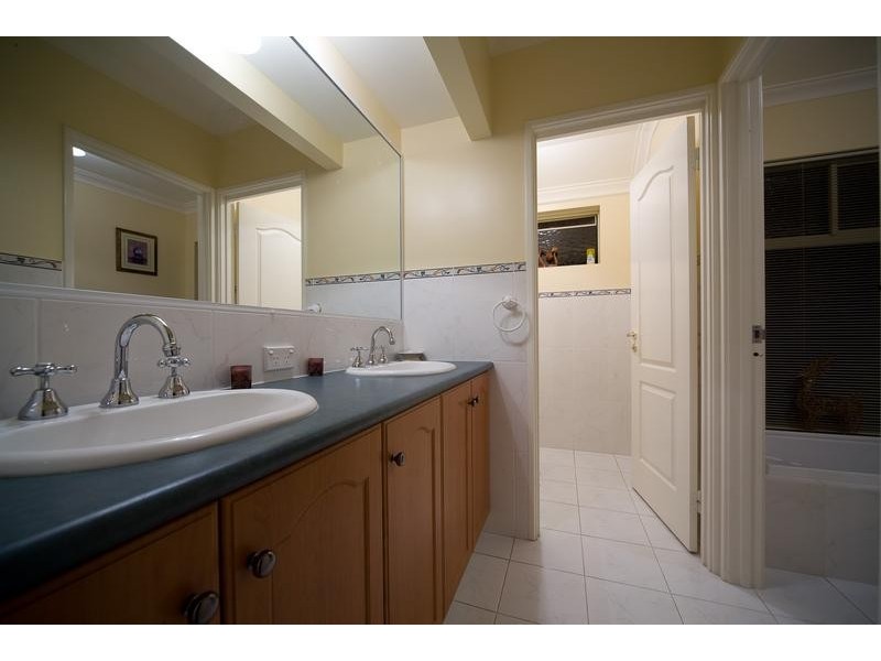 8 Manta Pass, Mindarie WA 6030