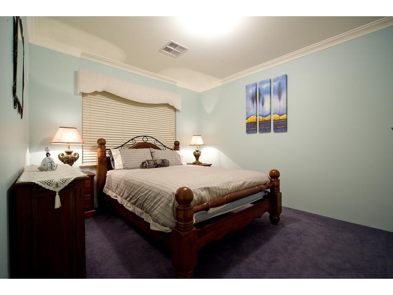 8 Manta Pass, Mindarie WA 6030