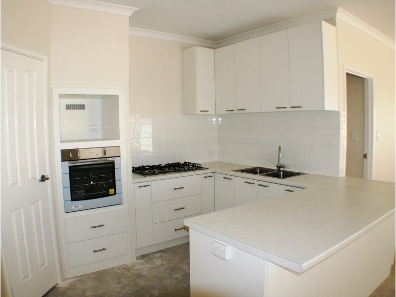 31 Archdale Loop, Piara Waters WA 6112