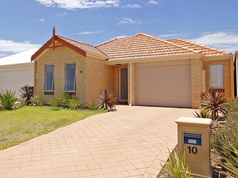 10 Henson Way, Clarkson WA 6030