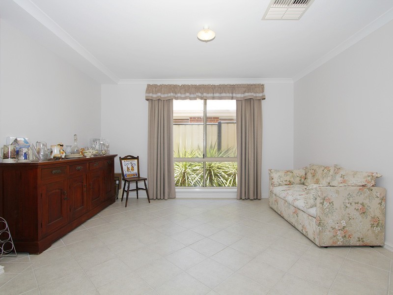 10 Henson Way, Clarkson WA 6030