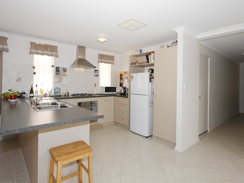 10 Henson Way, Clarkson WA 6030