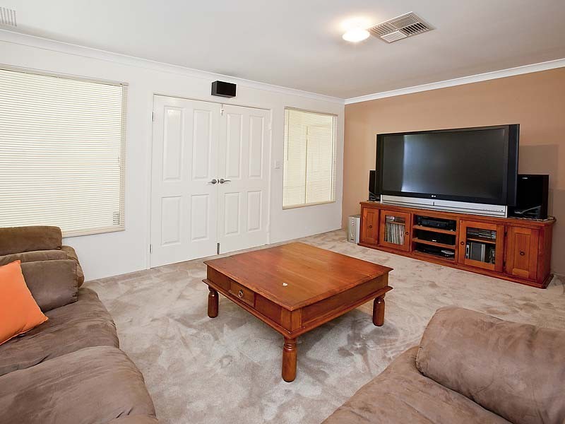 13 McCabe Parade, Canning Vale WA 6155