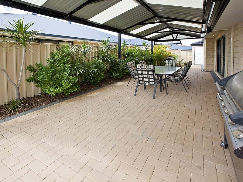 13 McCabe Parade, Canning Vale WA 6155
