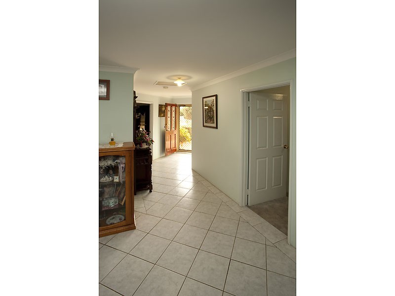 6 Bohemia Grove, Seville Grove WA 6112