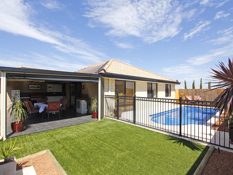 75 Pembury Way, Butler WA 6036