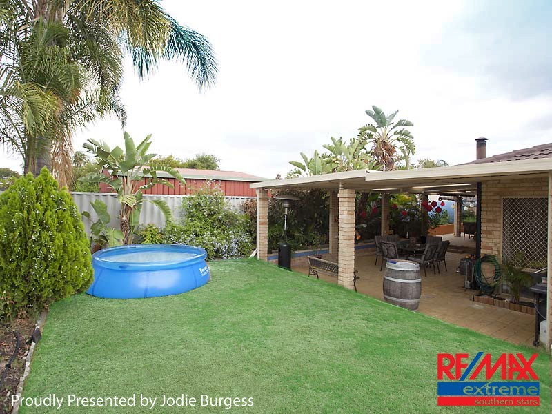 52 Discovery Drive, Thornlie WA 6108