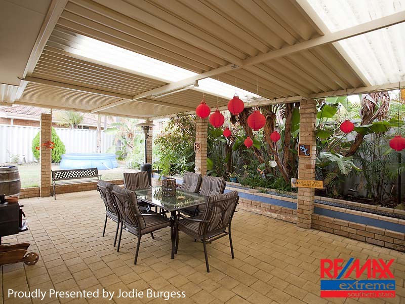 52 Discovery Drive, Thornlie WA 6108