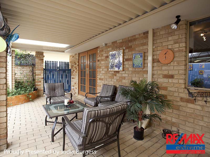 52 Discovery Drive, Thornlie WA 6108