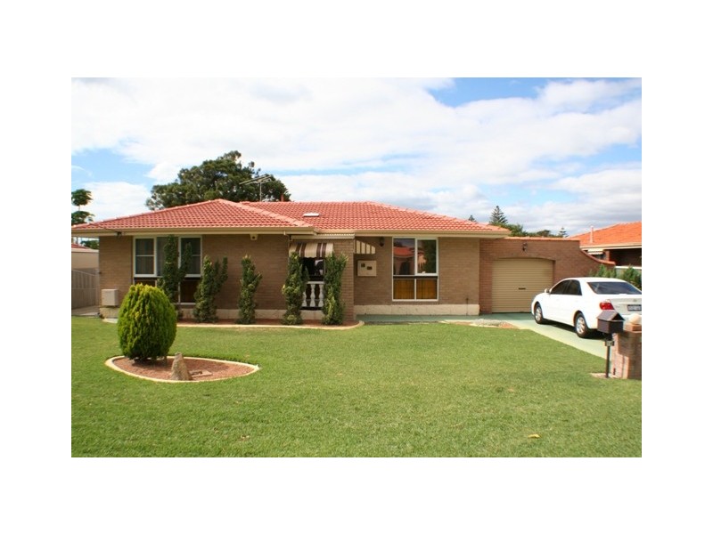 14 Light Street, Shoalwater WA 6169