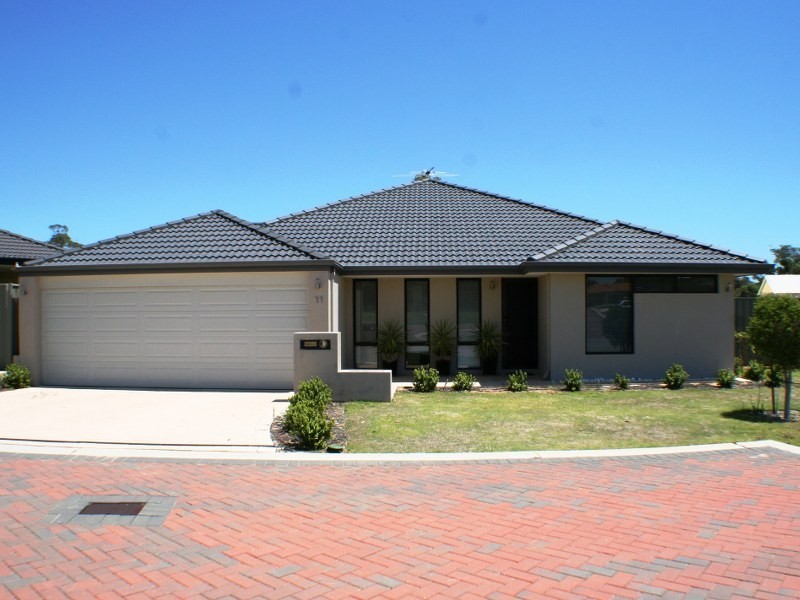 11 Taunton Mews, Leda WA 6170