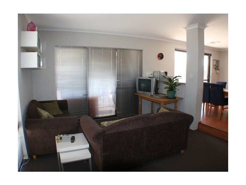 11 Taunton Mews, Leda WA 6170