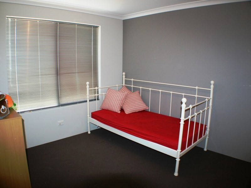 11 Taunton Mews, Leda WA 6170