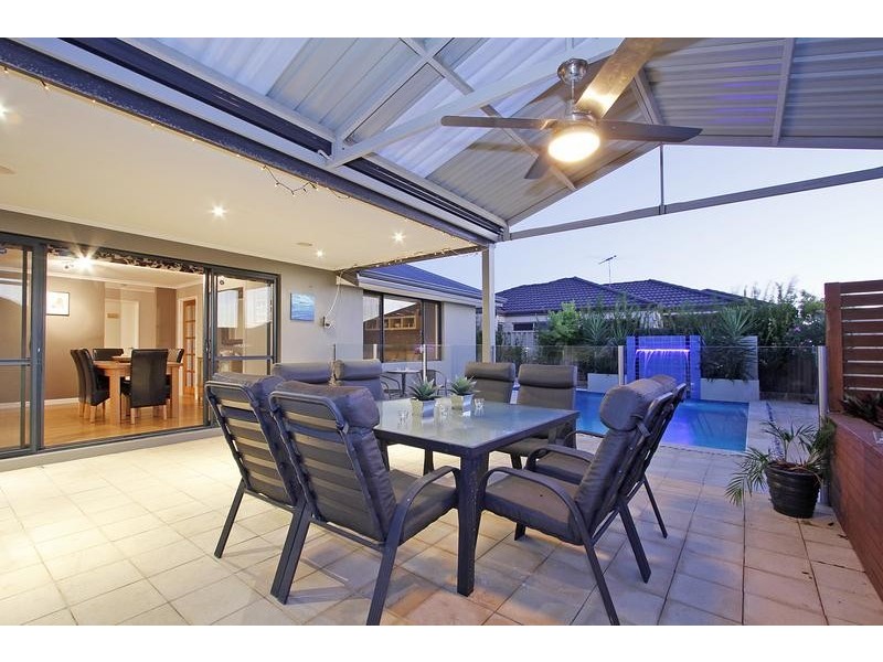 12 Hapuna Street, Butler WA 6036