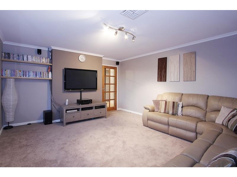 12 Hapuna Street, Butler WA 6036
