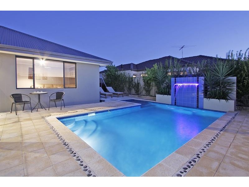 12 Hapuna Street, Butler WA 6036