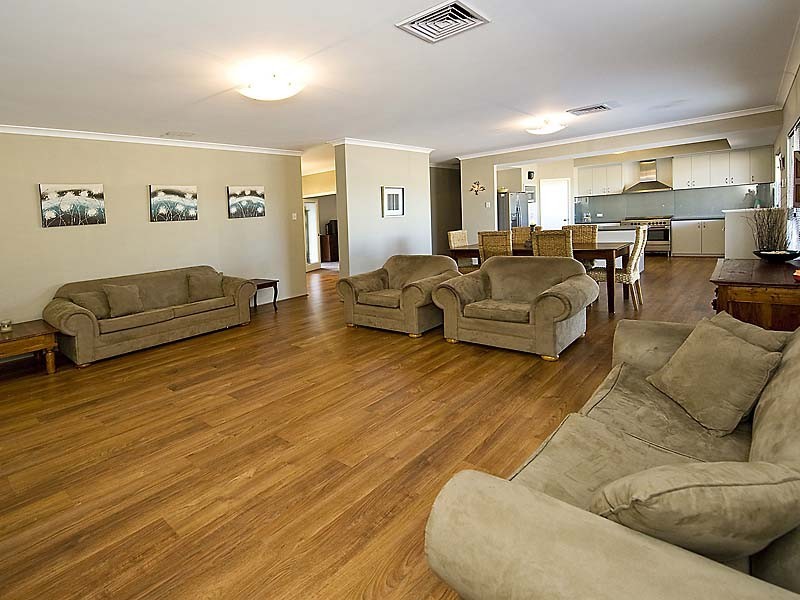 64 Cavanagh Close, Cardup WA 6122