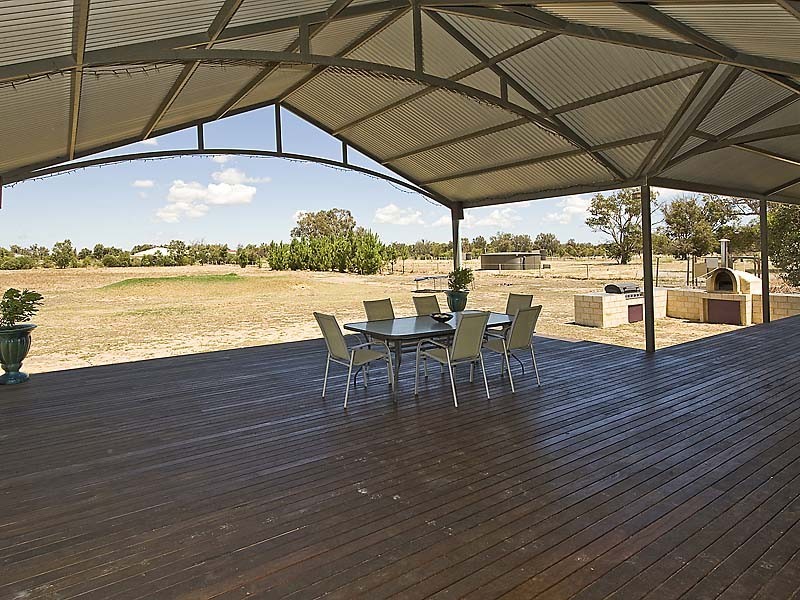 64 Cavanagh Close, Cardup WA 6122