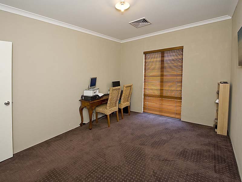 64 Cavanagh Close, Cardup WA 6122