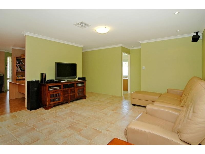 1 Thames Way, Mindarie WA 6030