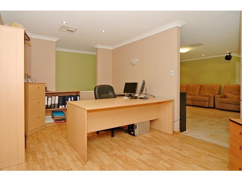 1 Thames Way, Mindarie WA 6030