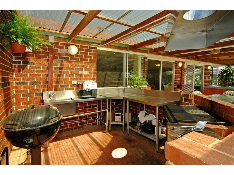 1 Thames Way, Mindarie WA 6030