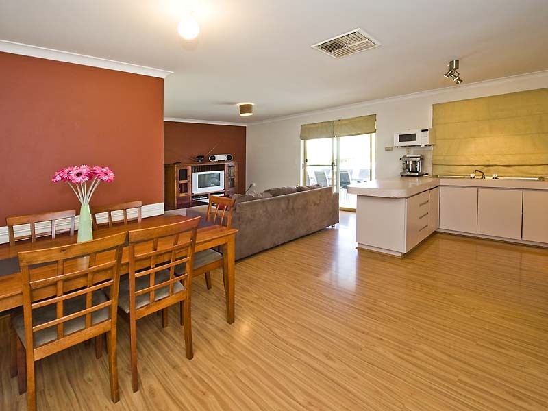 1 Skye Close, Camillo WA 6111