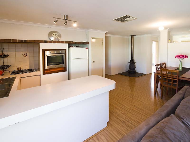 1 Skye Close, Camillo WA 6111