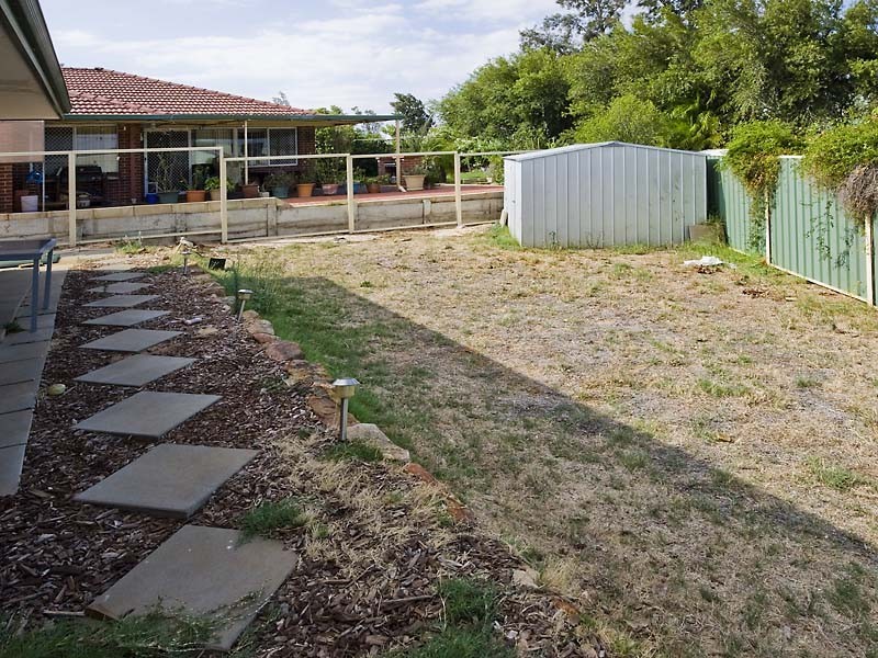 1 Skye Close, Camillo WA 6111