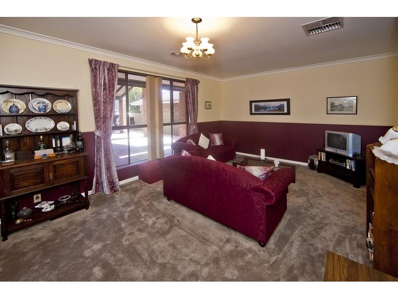 30 Yale Road, Thornlie WA 6108