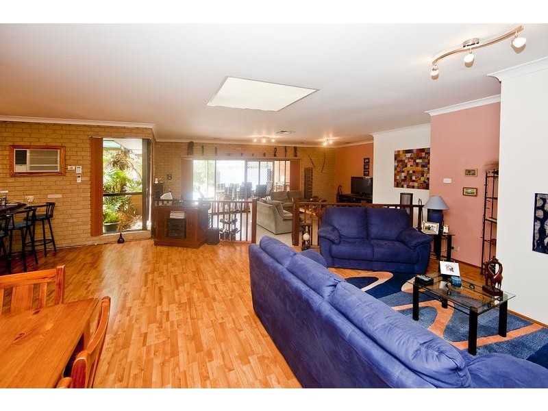 30 Yale Road, Thornlie WA 6108