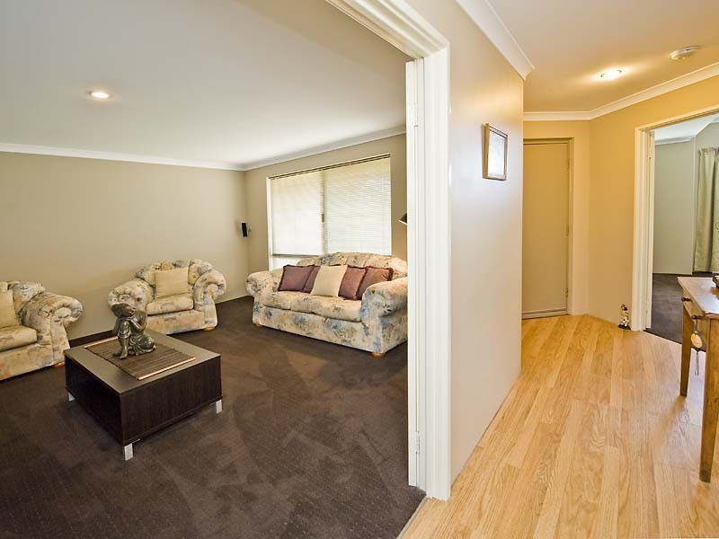 8 Barents Road, Canning Vale WA 6155