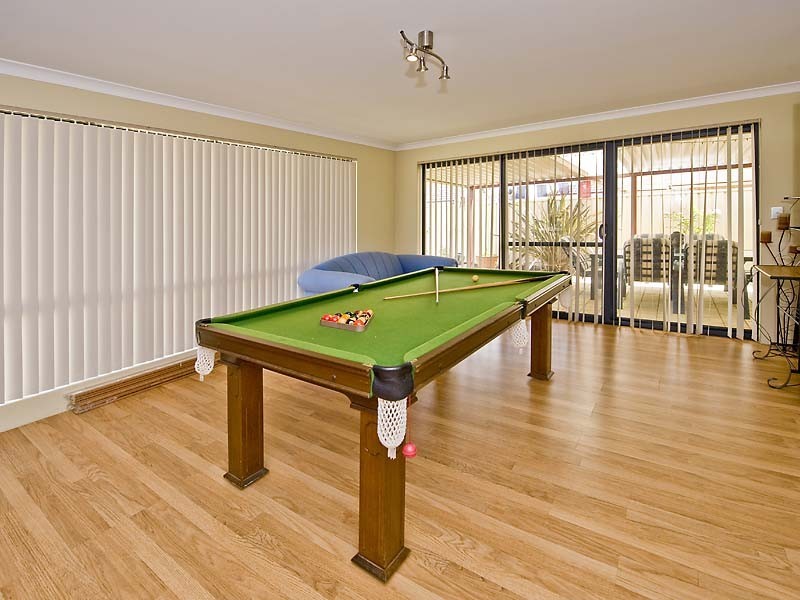 8 Barents Road, Canning Vale WA 6155