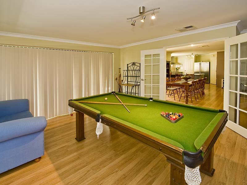 8 Barents Road, Canning Vale WA 6155