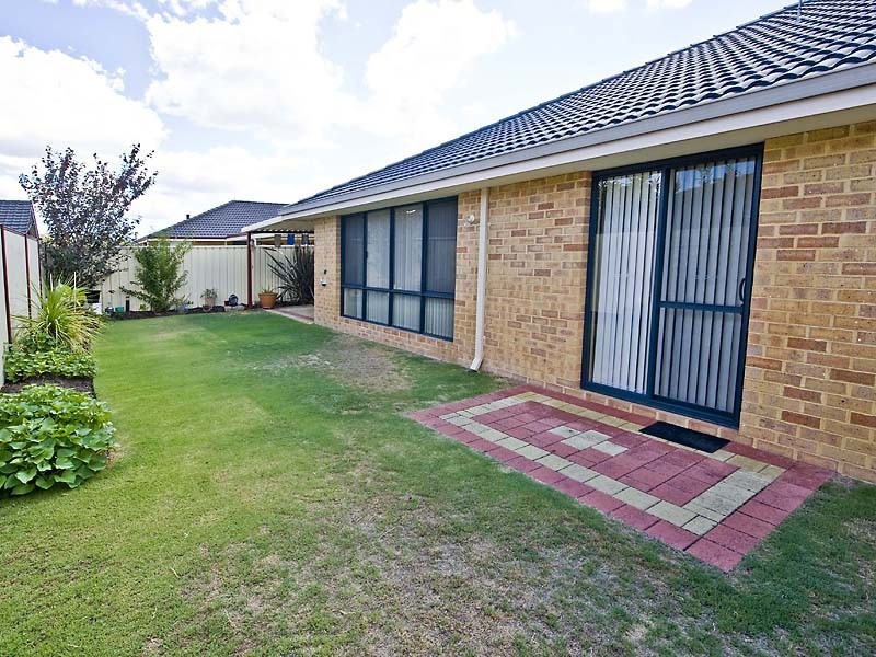 8 Barents Road, Canning Vale WA 6155